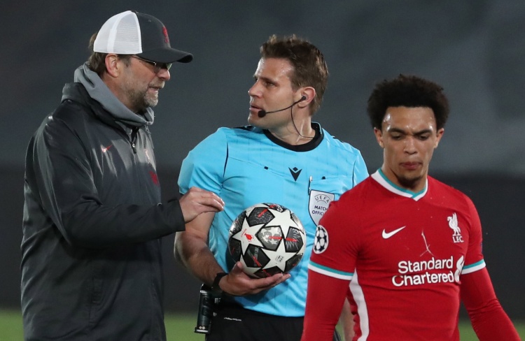 家有五老如何是好？勇士签下39岁霍福德 库明加闹剧已做最坏打算